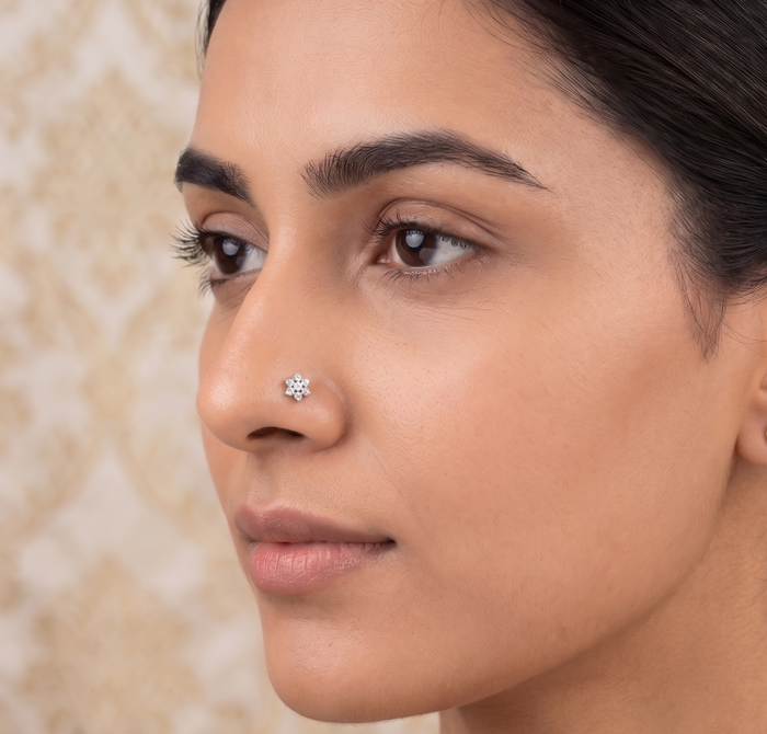 HEMANIKA DIAMOND NOSE PIN
