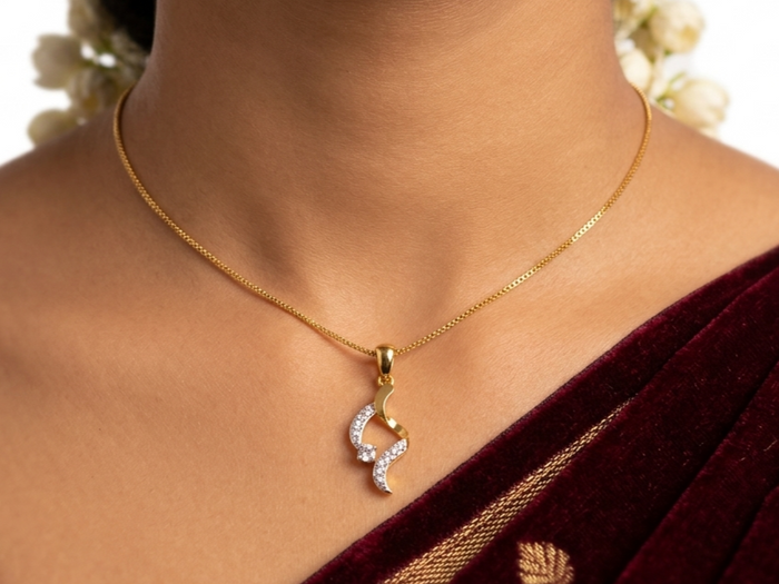 Trendy Twisted Pendant