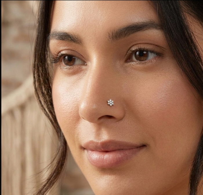 VARSHINI DIAMOND NOSE PIN